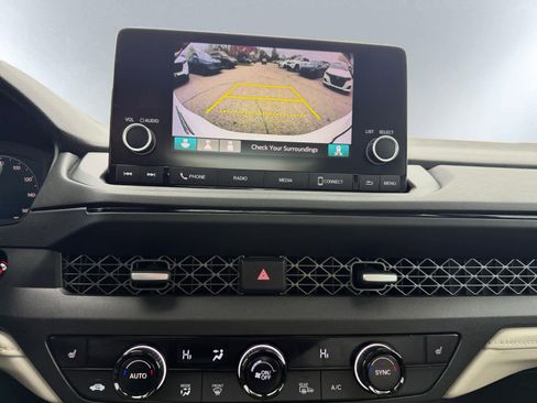 Used 2023 Honda Accord EX image 15