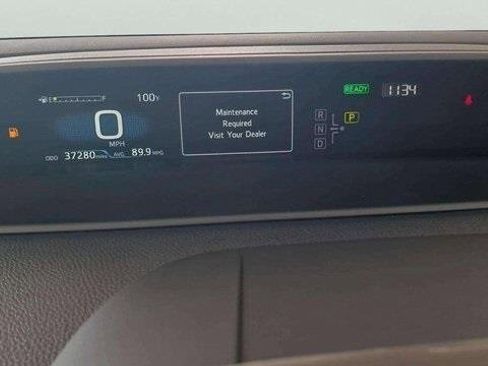 Used 2022 Toyota Prius Prime XLE image 21