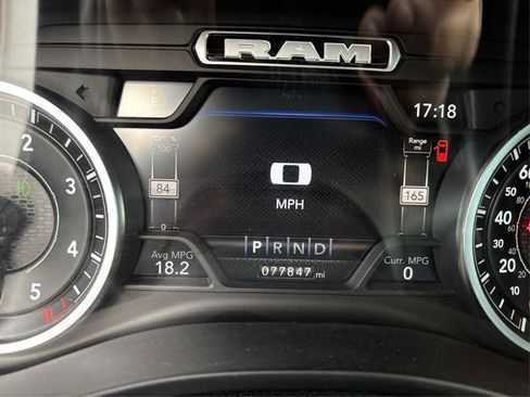 Used 2022 RAM 1500 Laramie AWD/4WD image 14
