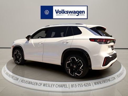 New 2026 Volkswagen Tiguan SEL R-Line AWD/4WD image 5