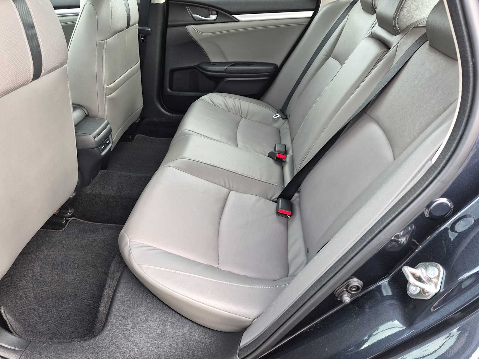 Used 2016 Honda Civic Touring image 20