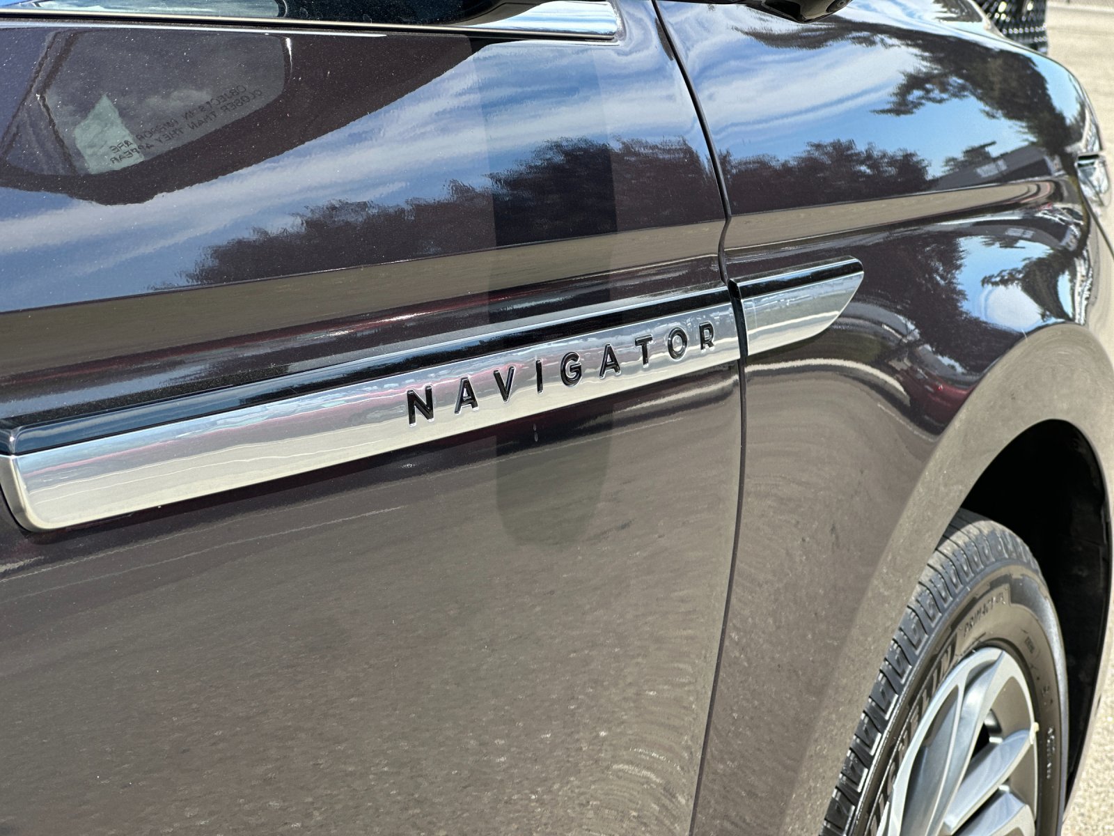 Certified 2025 Lincoln Navigator L Reserve AWD/4WD image 41