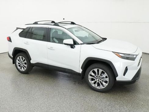 New 2025 Toyota RAV4 Limited image 12