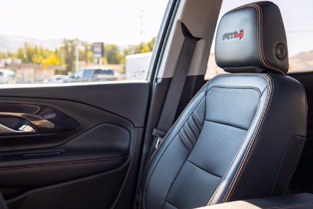 Certified 2024 GMC Terrain AT4 w/ Infotainment Package II AWD/4WD image 10
