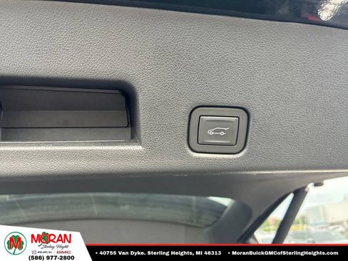 Certified 2025 GMC Acadia Elevation w/ Elevation Premium Package FWD image 7