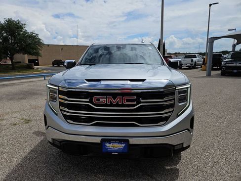 Used 2022 GMC Sierra 1500 SLT AWD/4WD image 3
