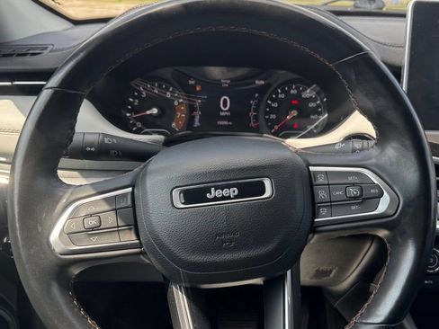 Used 2022 Jeep Compass Limited w/ Sun and Sound Group AWD/4WD image 10