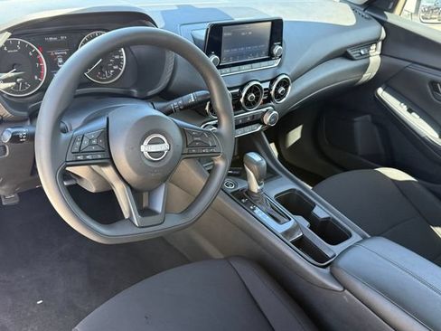 Used 2025 Nissan Sentra S FWD image 10