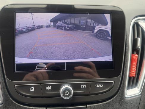 Used 2021 Chevrolet Malibu LT FWD image 20