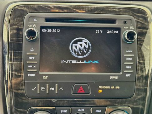 Used 2013 Buick Enclave Premium w/ LPO, Cargo Convenience Pkg FWD image 18