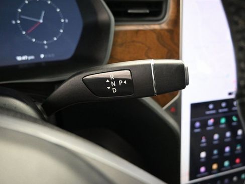 Used 2020 Tesla Model X Long Range image 20