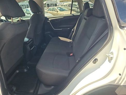 Used 2021 Toyota RAV4 LE FWD image 14