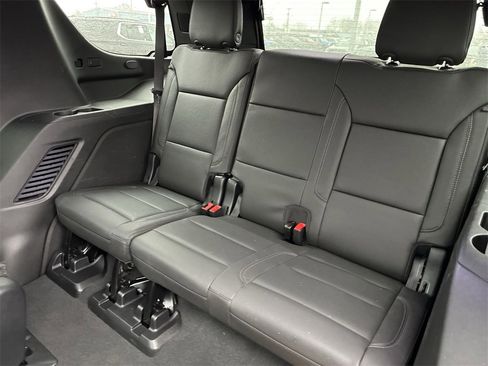 Used 2024 Chevrolet Tahoe Z71 w/ Off-Road Capability Package image 20