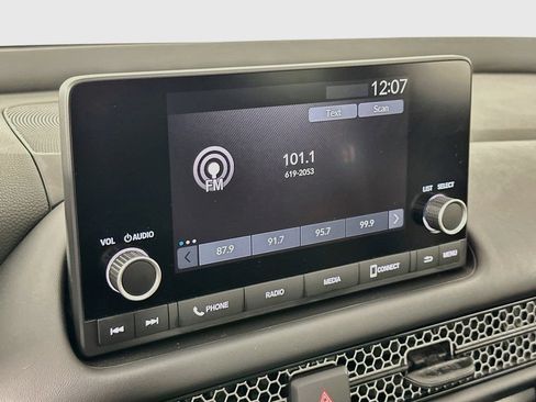 Certified 2025 Honda HR-V Sport image 15