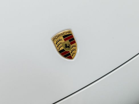 Used 2020 Porsche 911 Carrera 4S AWD/4WD image 11