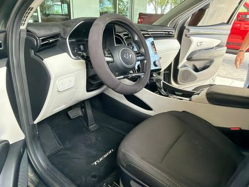Used 2022 Hyundai Tucson SE FWD image 4