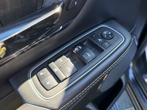 Used 2023 RAM 1500 Limited w/ Trailer Tow Group image 20