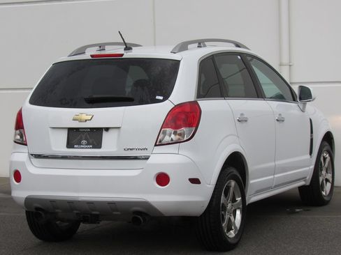 Used 2012 Chevrolet Captiva Sport LT FWD image 6