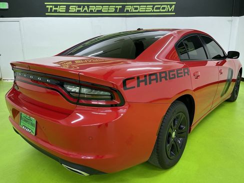 Used 2022 Dodge Charger SXT image 10