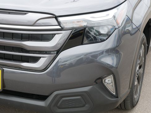 Certified 2025 Subaru Forester Premium AWD/4WD image 16