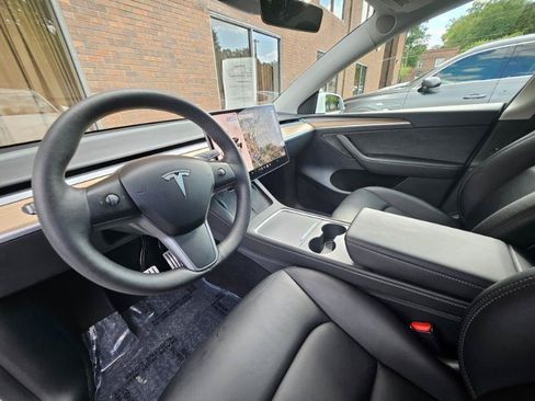 Used 2023 Tesla Model Y Performance AWD/4WD image 38