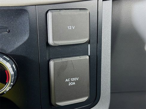 Used 2022 Ford F150 Lightning Pro image 22