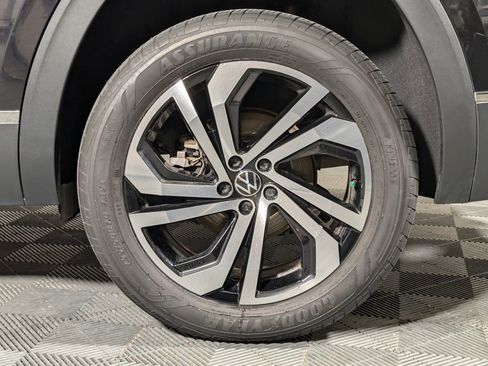 Used 2023 Volkswagen Atlas SEL AWD/4WD image 27