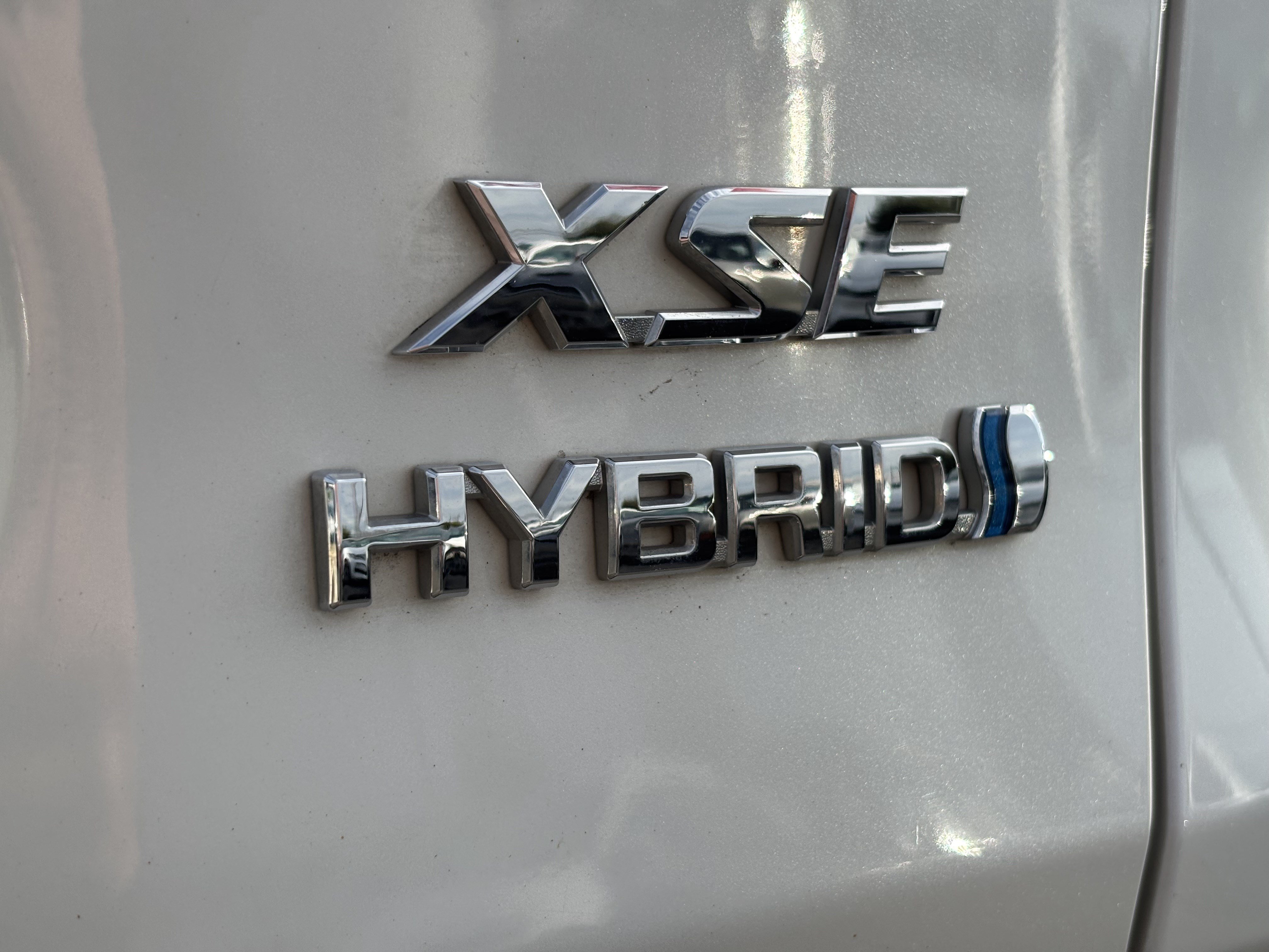 Used 2021 Toyota RAV4 XSE AWD/4WD image 12