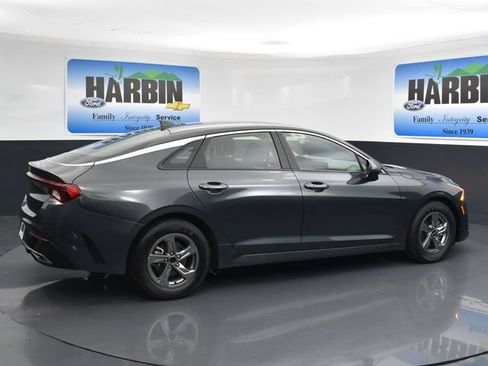 Used 2022 Kia K5 LXS FWD image 5