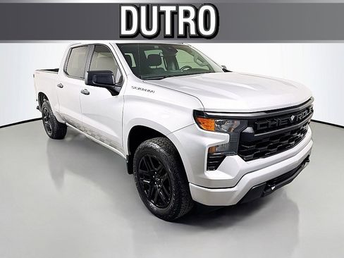 Used 2022 Chevrolet Silverado 1500 Custom image 1