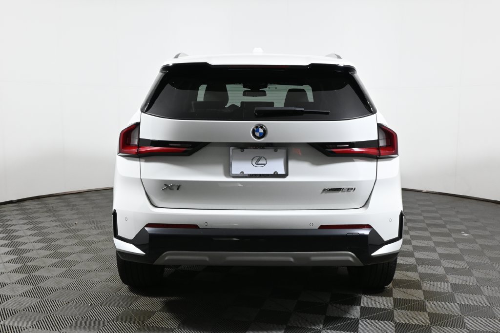 Used 2025 BMW X1 xDrive28i w/ Convenience Package AWD/4WD image 6