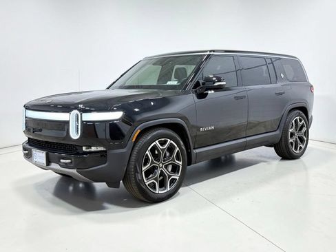 Used 2024 Rivian R1S Adventure Dual AWD/4WD image 7