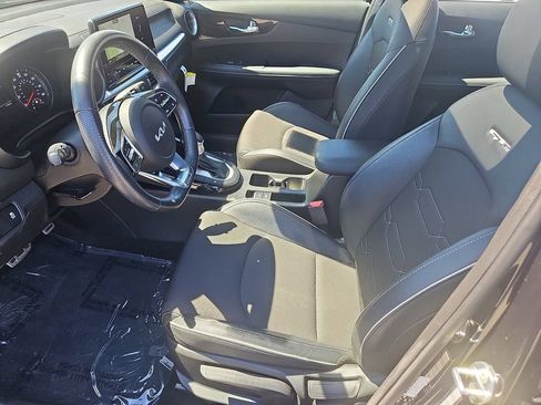 Certified 2023 Kia Forte GT-Line w/ GT-Line Premium Package FWD image 29
