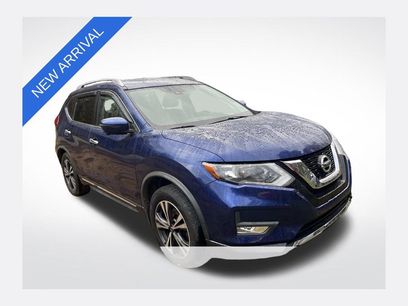 Used 2017 Nissan Rogue SL