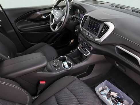 Used 2023 GMC Terrain SLE w/ Driver Convenience Package image 32
