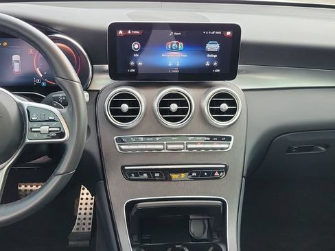 Used 2022 Mercedes-Benz GLC 300 4MATIC image 29