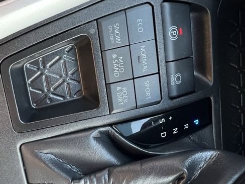 Used 2024 Toyota RAV4 XLE image 17