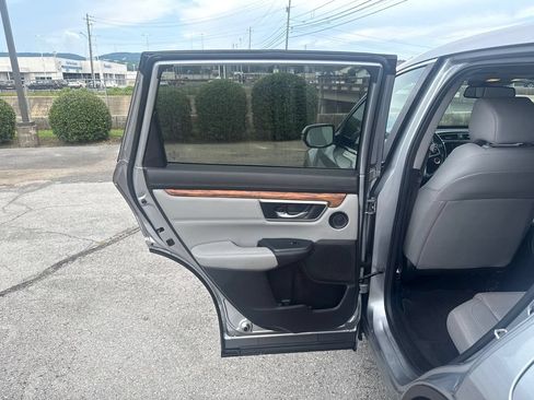 Used 2019 Honda CR-V EX-L image 11