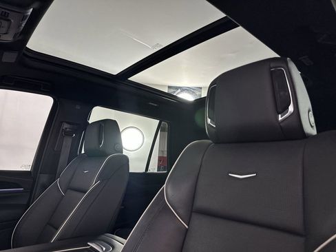 Used 2023 Cadillac Escalade Sport w/ LPO, ONYX Package AWD/4WD image 22