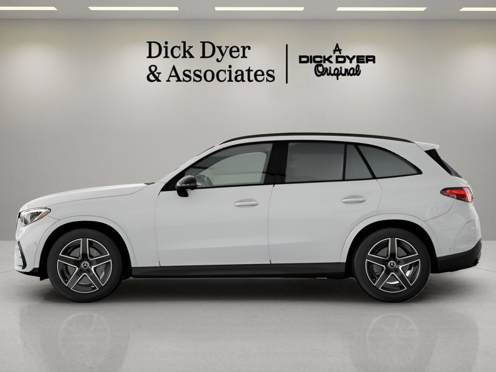 Used 2026 Mercedes-Benz GLC 300 image 26