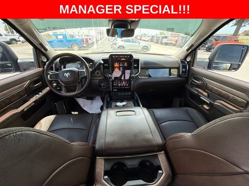 Used 2025 RAM 2500 Limited AWD/4WD image 9