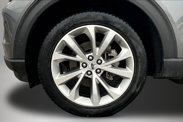 Used 2021 Ford Explorer Platinum w/ Equipment Group 601A AWD/4WD image 35