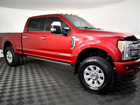 Used 2018 Ford F350 Platinum w/ Platinum Ultimate Package image 6