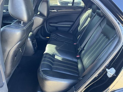 Used 2022 Chrysler 300 S image 12