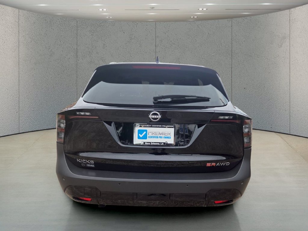 Used 2025 Nissan Kicks SR w/ Illumination Package AWD/4WD image 4