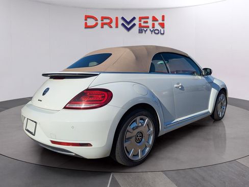 Used 2019 Volkswagen Beetle S image 5