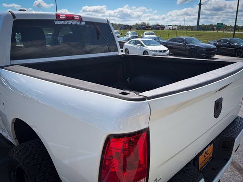 Used 2014 RAM 1500 Express AWD/4WD image 21