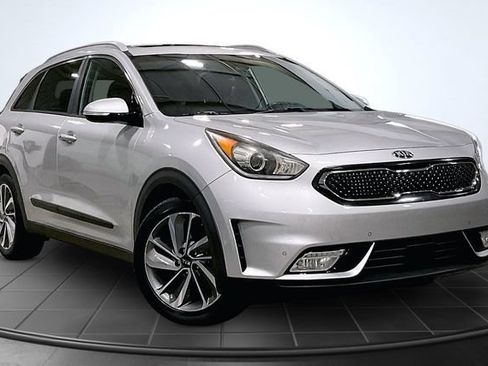 Used 2018 Kia Niro Touring FWD image 12