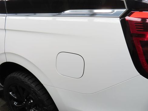 Used 2025 Ford Expedition Active image 51