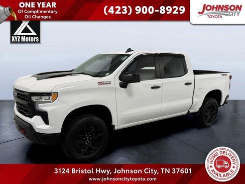 Used 2022 Chevrolet Silverado 1500 LT Trail Boss w/ Convenience Package II image 1